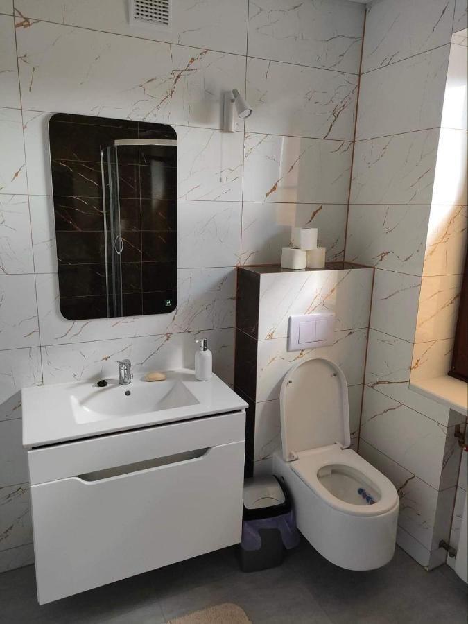 Pokoje Na Jasminowej Villa Pisz Exteriör bild
