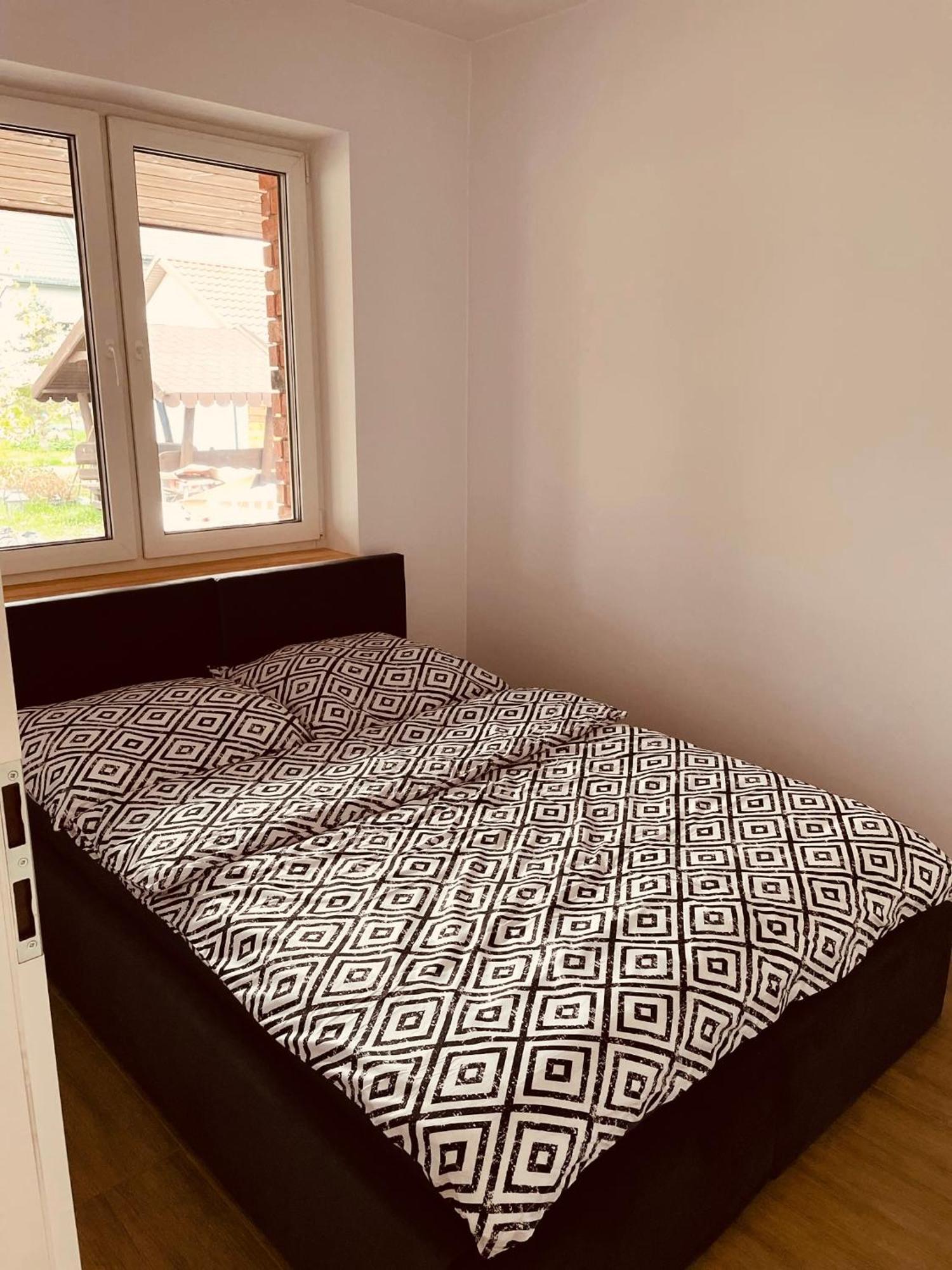 Pokoje Na Jasminowej Villa Pisz Exteriör bild